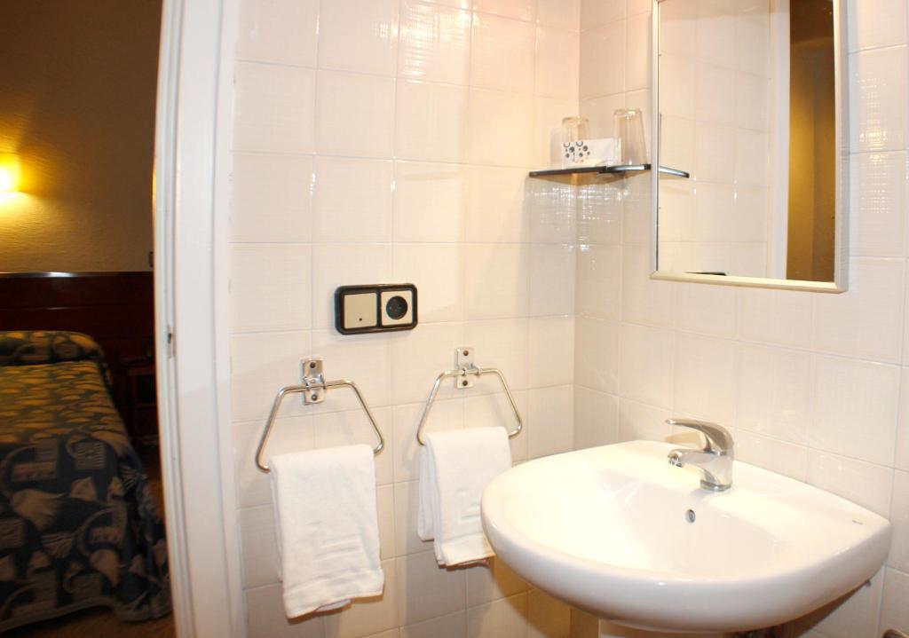 Hostal La Parrilla Tudela Szoba fotó